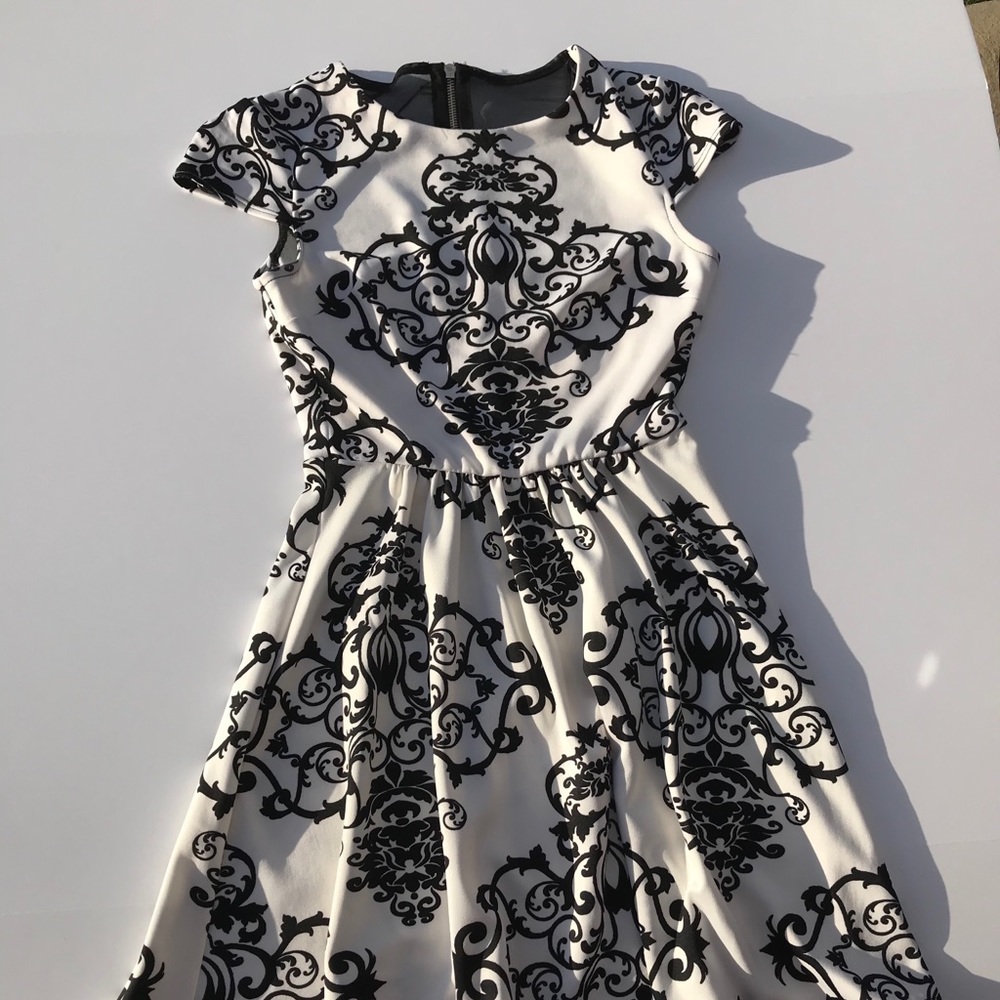 Black & white dress